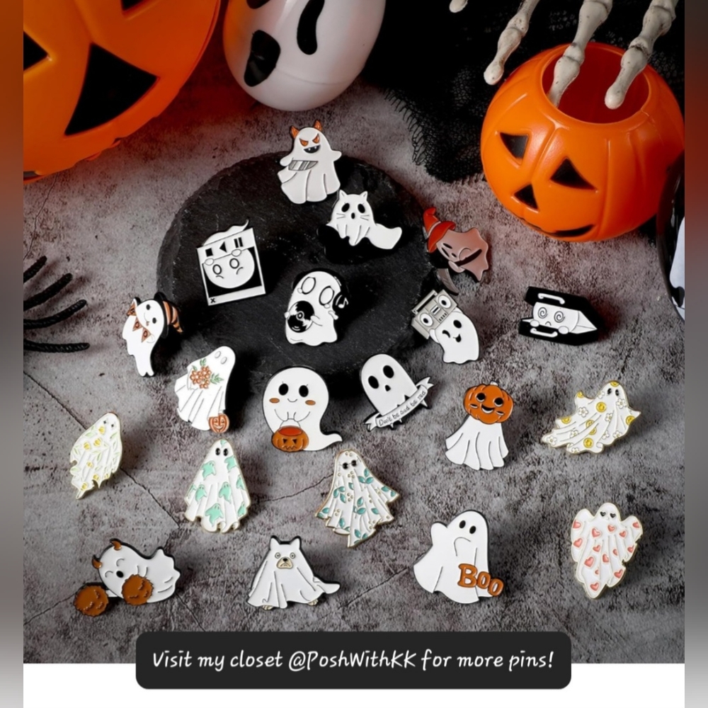 Nightmare Before Christmas Sally & Jack Enamel Heart Pin - Picture 4 of 6